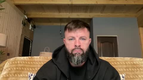 Snapshot of alphasparks chatting on 11/03/25, 03:52 Jhonny online show from 11/03/25, 03:52