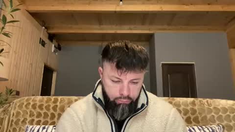 Snapshot of alphasparks chatting on 11/24/25, 03:50 Jhonny online show from 11/24/25, 03:50