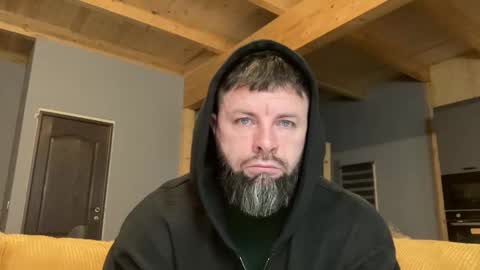 Snapshot of alphasparks chatting on 12/16/25, 03:44 Jhonny online show from 12/16/25, 03:44