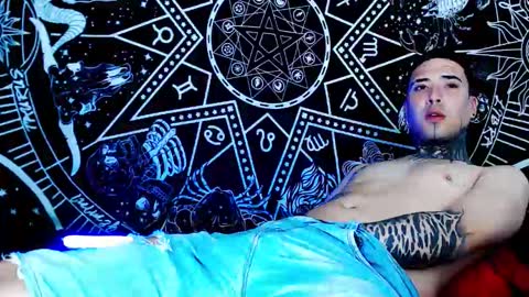 alptraum_boy online show from 11/12/25, 07:03