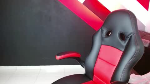 Alter  online show from 12/12/24, 09:37