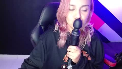 Alter  online show from 01/18/25, 09:13