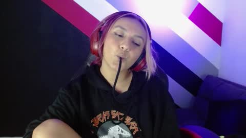 Alter  online show from 03/11/25, 08:53