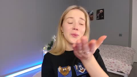 Amelia NEXT STREAM  online show from 12/18/24, 02:28