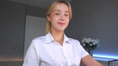 Amelia NEXT STREAM  online show from 10/10/25, 01:54