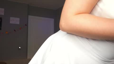 Amelia NEXT STREAM  online show from 11/19/25, 01:55