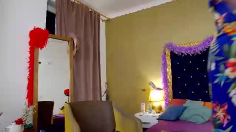Alura Jenson online show from 06/18/26, 11:53