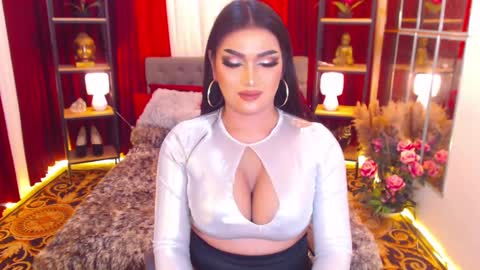 Snapshot of alurajhenson chatting on 01/18/25, 01:41 Alura Jhenson online show from 01/18/25, 01:41