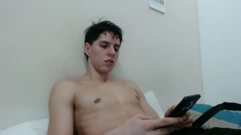 Snapshot of alvarodancer chatting on 02/18/26, 02:35 alvarodancer online show from 02/18/26, 02:35