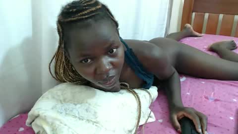 Snapshot of alvine_keji chatting on 10/21/25, 07:42 Alvine keji online show from 10/21/25, 07:42