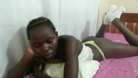Snapshot of alvine_keji chatting on 10/22/25, 02:34 Alvine keji online show from 10/22/25, 02:34