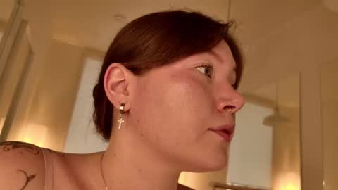 Lilu online show from 07/04/26, 05:24