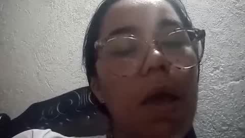 analia online show from 10/15/25, 02:44