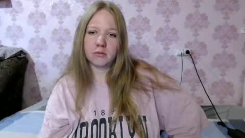 alya764770 online show from 06/12/26, 10:41