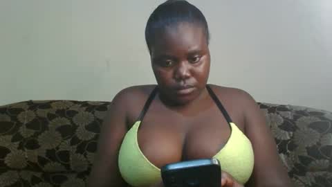 Snapshot of alyabeiby chatting on 11/19/25, 05:24 alyabeiby online show from 11/19/25, 05:24