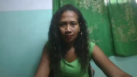 Snapshot of alyahtah chatting on 05/19/26, 04:08 alyahtah online show from 05/19/26, 04:08