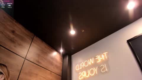 Alya online show from 10/04/25, 10:46