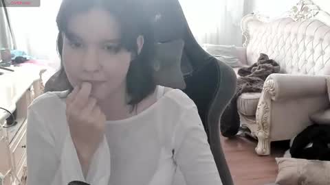 Snapshot of alyaska_yang chatting on 06/25/26, 02:32 alyaska_yang online show from 06/25/26, 02:32