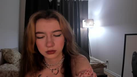 Anna online show from 01/07/25, 04:37