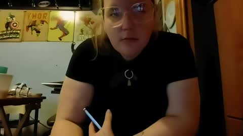 Snapshot of alycewonderland96 chatting on 05/23/26, 01:59 Alyce in Wonderland online show from 05/23/26, 01:59
