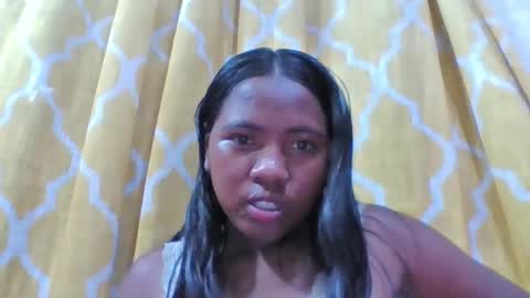 Snapshot of alydiah816442 chatting on 04/13/26, 04:01 alydiah816442 online show from 04/13/26, 04:01