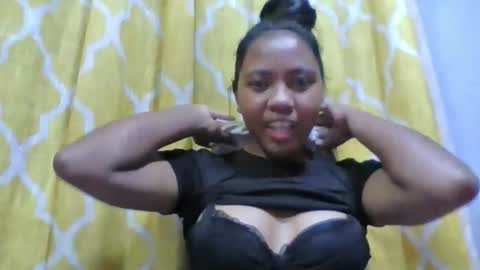Snapshot of alydiah816442 chatting on 05/16/26, 04:31 alydiah816442 online show from 05/16/26, 04:31