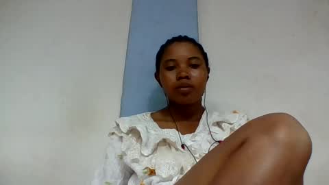 alydie7 online show from 07/04/26, 05:35