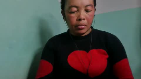 alypierette online show from 06/10/26, 06:18