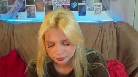 Snapshot of alysameow chatting on 01/09/26, 01:47 Alysa 7GMT online show from 01/09/26, 01:47