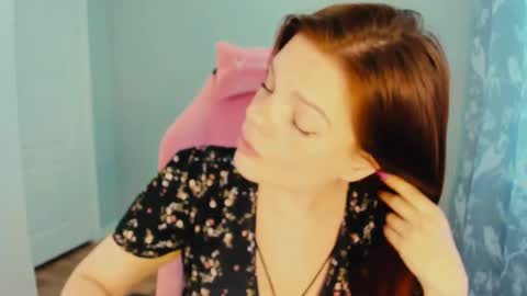 Snapshot of alysanight chatting on 03/07/25, 07:30 Alysa online show from 03/07/25, 07:30