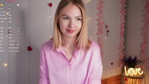 Snapshot of alysiaseibert chatting on 05/21/26, 04:36 Kate online show from 05/21/26, 04:36