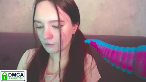 Alyssa online show from 10/21/25, 08:48