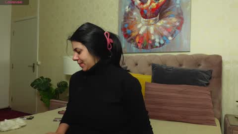 Anna online show from 01/14/25, 03:32