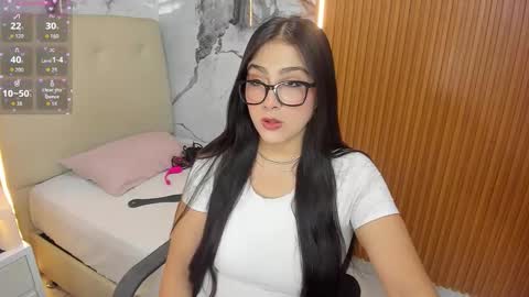 Snapshot of alyssa_park chatting on 11/04/25, 07:13 ALYSSA online show from 11/04/25, 07:13