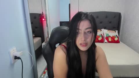 Snapshot of alyssa_park chatting on 12/15/25, 12:31 ALYSSA online show from 12/15/25, 12:31