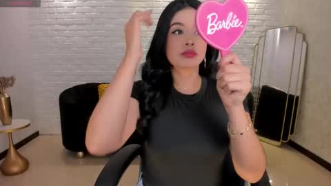 Snapshot of alyssadean_ chatting on 11/06/25, 11:44 Aly online show from 11/06/25, 11:44