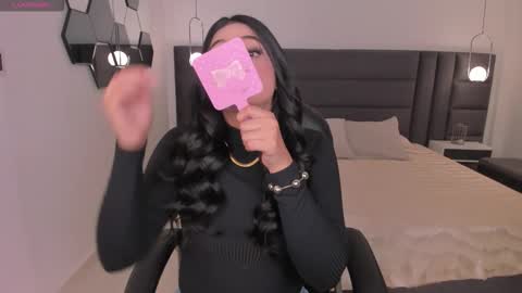 Snapshot of alyssadean_ chatting on 11/12/25, 11:54 Aly online show from 11/12/25, 11:54