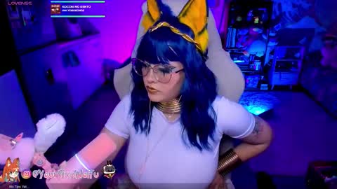 Snapshot of alyssaromanova chatting on 10/24/25, 03:03 . Monday to Saturday at 10pm and 6am Colombia time online show from 10/24/25, 03:03