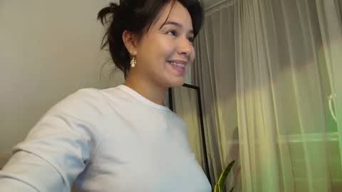 alyssia wolds online show from 09/13/25, 12:21