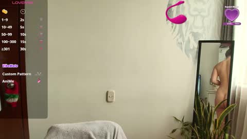 alyssia wolds online show from 09/25/25, 11:58