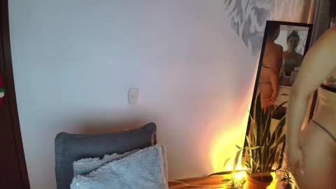 alyssia wolds online show from 10/14/25, 12:44