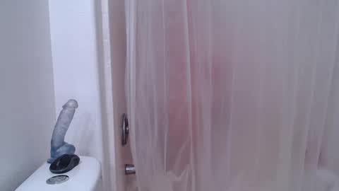 Snapshot of alyssiaamorexo chatting on 12/03/24, 05:45 Alyssiaamorexo online show from 12/03/24, 05:45