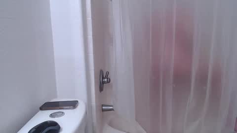 Snapshot of alyssiaamorexo chatting on 12/16/24, 02:27 Alyssiaamorexo online show from 12/16/24, 02:27