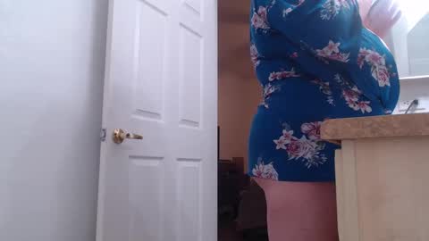 Snapshot of alyssiaamorexo chatting on 01/15/25, 07:12 Alyssiaamorexo online show from 01/15/25, 07:12