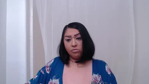 Snapshot of alyssiaamorexo chatting on 01/21/25, 10:30 Alyssiaamorexo online show from 01/21/25, 10:30