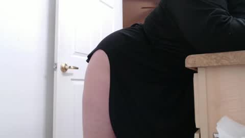 Snapshot of alyssiaamorexo chatting on 02/02/25, 01:45 Alyssiaamorexo online show from 02/02/25, 01:45