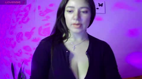 Snapshot of alythia chatting on 06/01/26, 01:40 alythia online show from 06/01/26, 01:40