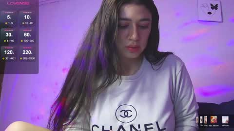 Snapshot of alythia chatting on 06/10/26, 01:28 alythia online show from 06/10/26, 01:28