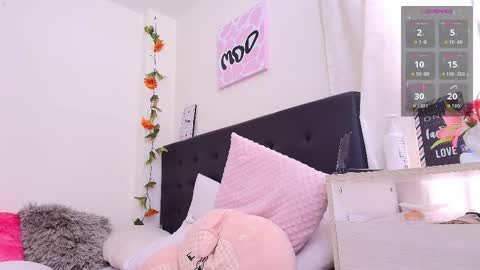 Isabella online show from 11/14/25, 07:01