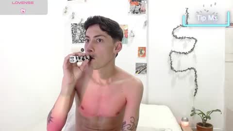 Snapshot of amad696 chatting on 01/31/25, 03:33 Amad Passer x guests   Independent model online show from 01/31/25, 03:33